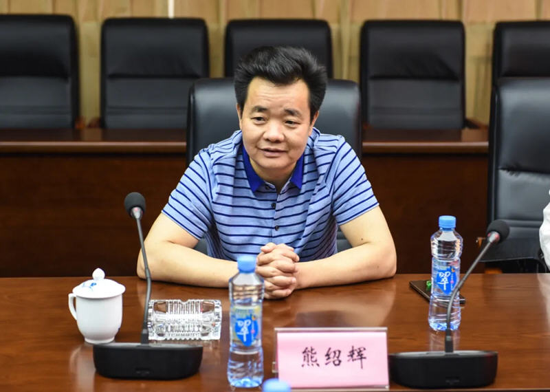 江西長運(yùn)與南昌市工傷和職工失業(yè)保險服務(wù)中心召開“彰顯省會擔(dān)當(dāng)，我們怎么干”企業(yè)研討專題會