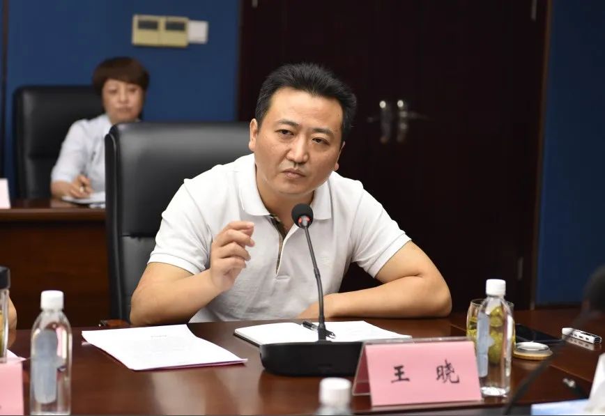 南昌市政公用集團(tuán)黨委副書記、總經(jīng)理萬義輝一行調(diào)研江西長(zhǎng)運(yùn)
