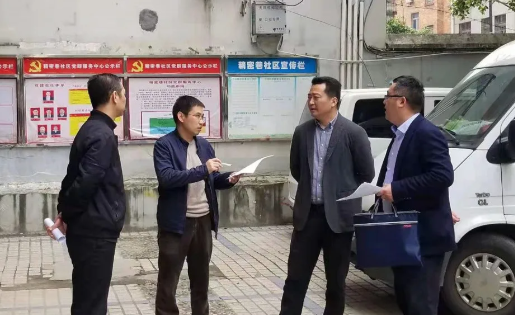 市委組織部就企業(yè)落實社區(qū)辦公用房達(dá)標(biāo)問題開展現(xiàn)場辦公 王曉陪同