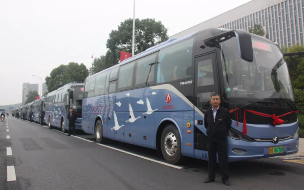 胡維泉出席吉安長(zhǎng)運(yùn)、公交旅游巴士直通專線開通儀式并致辭