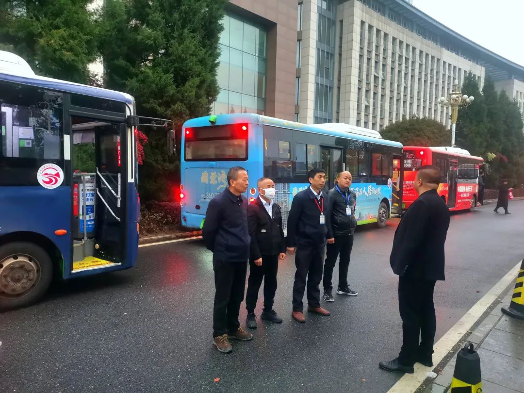 九江長運(yùn)：瑞昌公交助力2023九江瑞昌第三屆鄉(xiāng)村花海馬拉松大型活動(dòng)