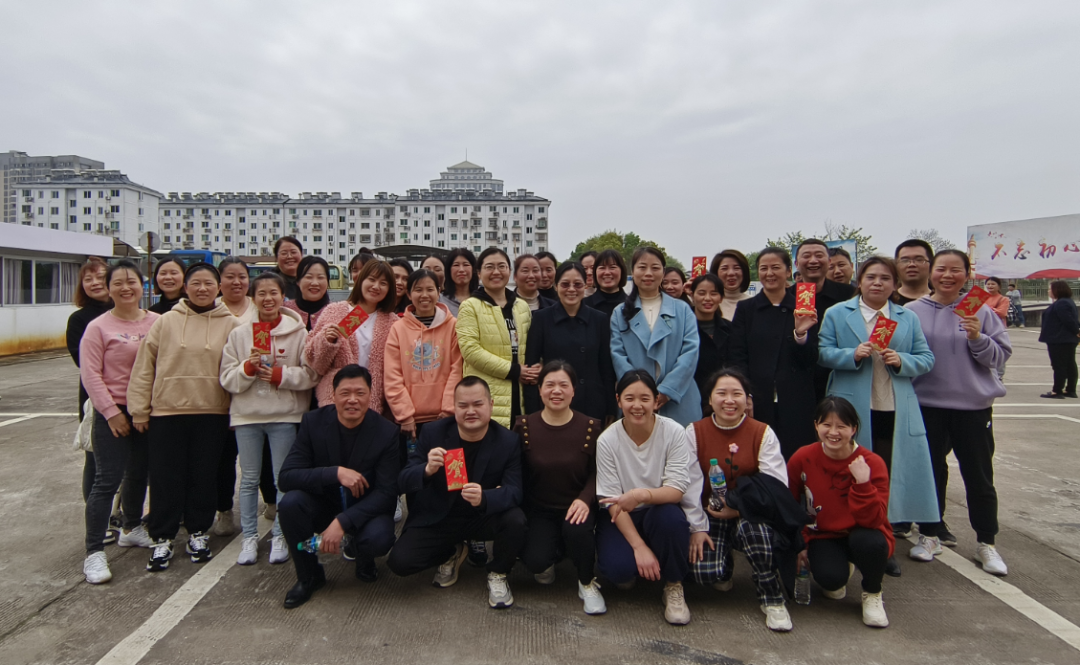 鷹潭長(zhǎng)運(yùn)、公交：工會(huì)組織開(kāi)展跳繩比賽